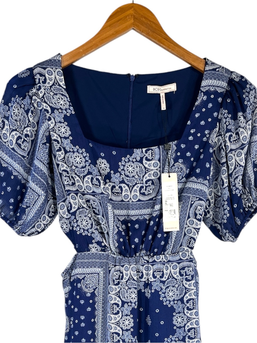 NWT BCBGeneration Women's Fit and Flare Short Dress Short Puff Sleeve Size XS - Picture 6 of 11